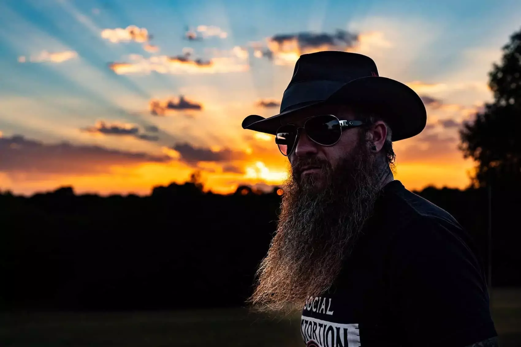 Jamming Out With Cody Jinks