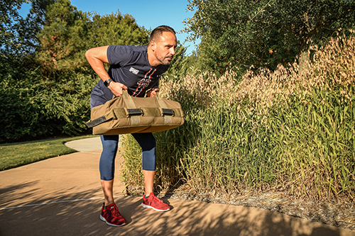 Functional fitness training - bent over row