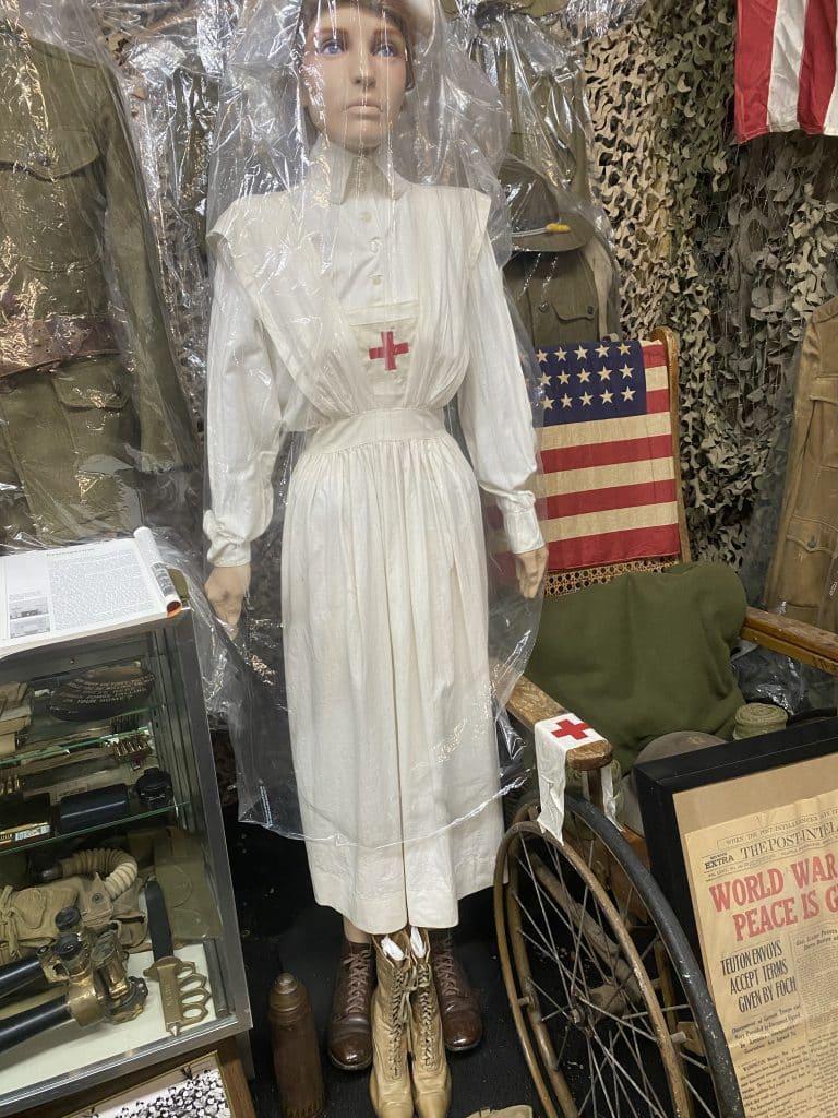 red cross nurse's uniform world war i