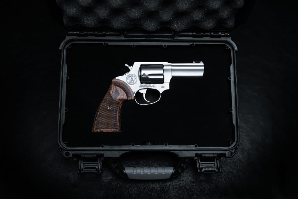taurus executive grade 605 revolver case